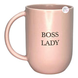 Market Finds – Kaffeetasse aus Keramik „Boss Lady“ mit Prägung in Rosa