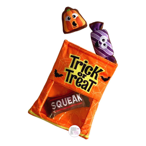 Outward Hound Trick Or Treat Halloween Crinkly Puzzle Snack Bag Squeaky Plush Hide & Seek Dog Toy